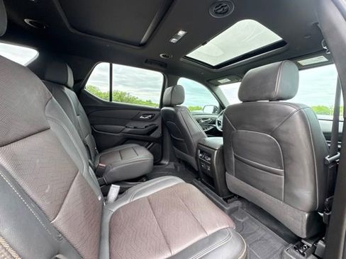 Used 2023 Chevrolet Traverse High Country w/ LPO, Floor Liner Package AWD/4WD image 10