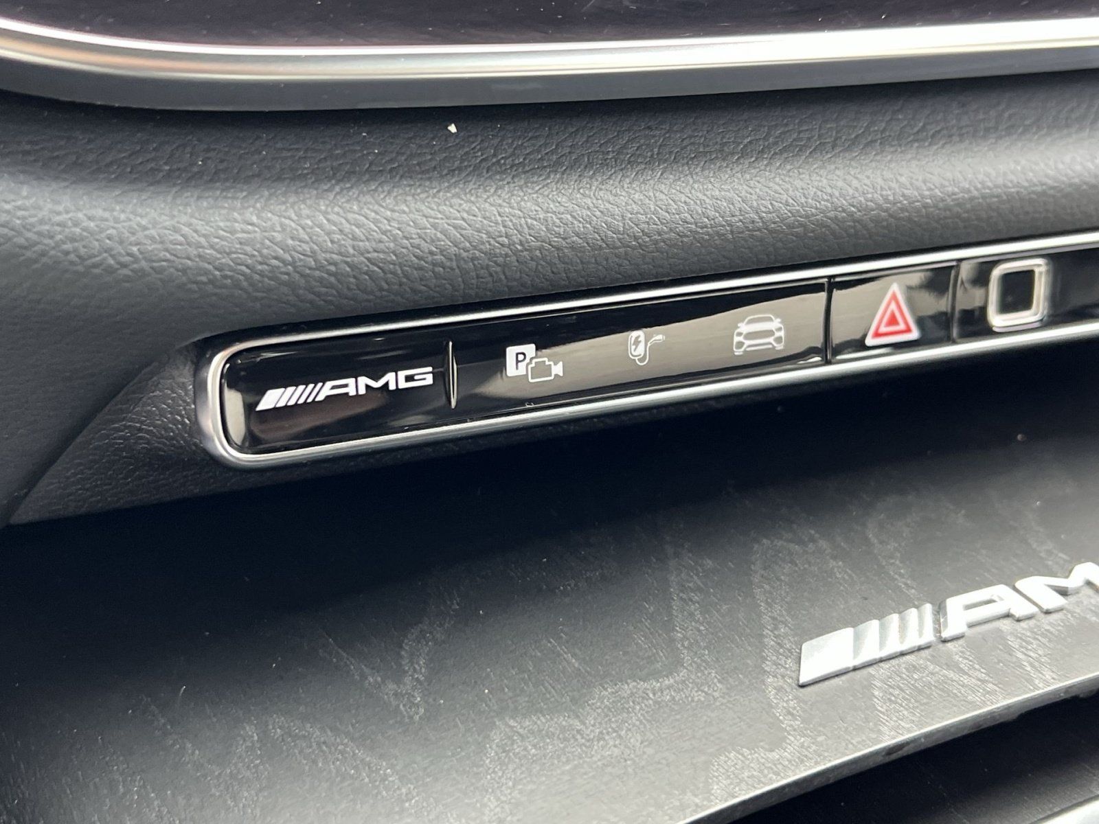Certified 2025 Mercedes-Benz E 53 AMG e 4MATIC Sedan w/ Multicontour Seating Package image 41