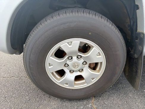 Used 2011 Toyota Tacoma PreRunner image 6