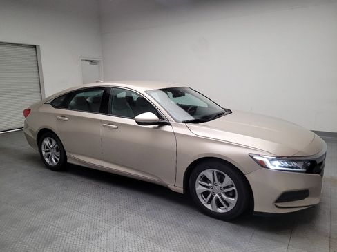 Used 2018 Honda Accord LX image 11
