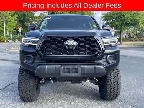 Used 2022 Toyota Tacoma SR AWD/4WD image 8