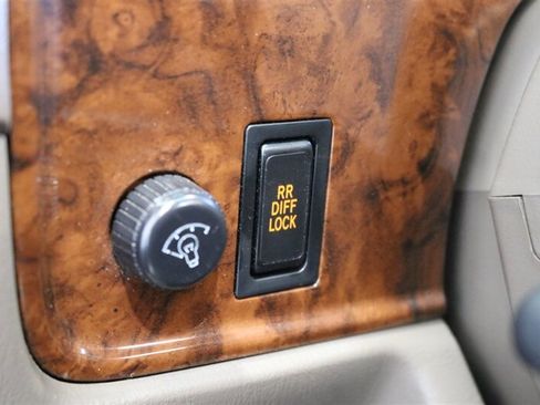 Used 2000 Toyota 4Runner Limited AWD/4WD image 90