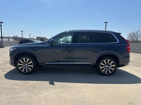 Certified 2023 Volvo XC90 B6 Plus image 5