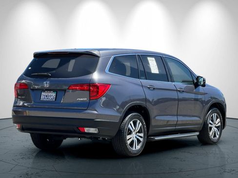 Used 2017 Honda Pilot EX-L image 4