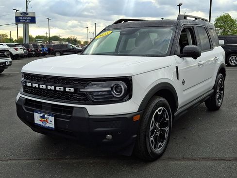Used 2025 Ford Bronco Sport Outer Banks w/ Outer Banks Tech Package+ AWD/4WD image 3