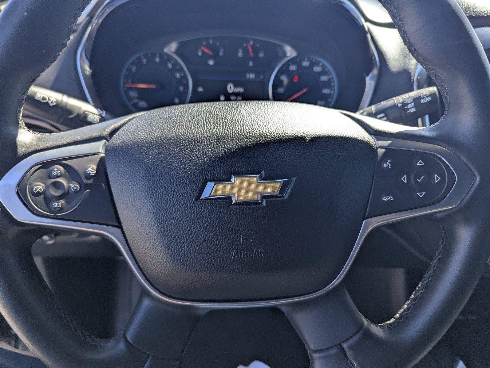 Used 2023 Chevrolet Traverse LT FWD image 11