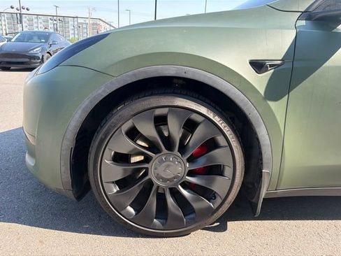 Used 2022 Tesla Model Y Performance AWD/4WD image 4