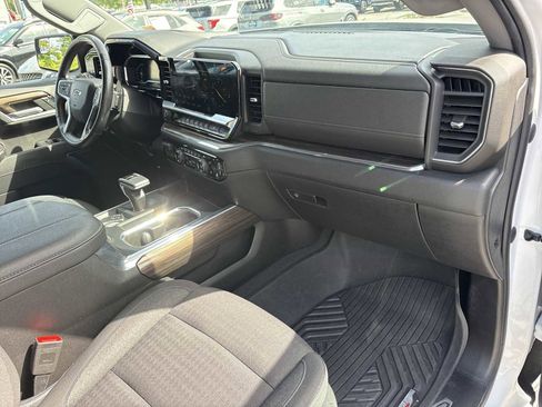 Used 2023 Chevrolet Silverado 1500 RST AWD/4WD image 27
