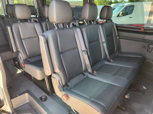 Used 2025 Mercedes-Benz Sprinter 2500 image 20