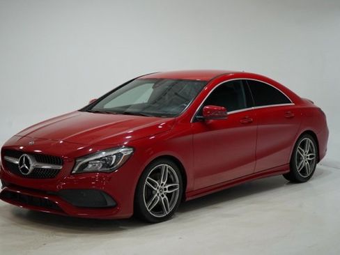 Used 2018 Mercedes-Benz CLA 250 4MATIC image 3