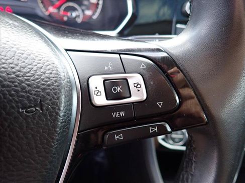 Used 2020 Volkswagen Jetta SE w/ SE Cold Weather Package FWD image 20