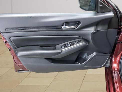 Used 2024 Nissan Altima 2.5 SV image 20
