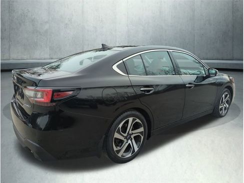 Used 2022 Subaru Legacy Touring XT image 6