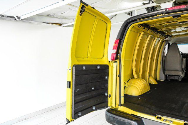 Used 2023 Chevrolet Express 2500 RWD image 40