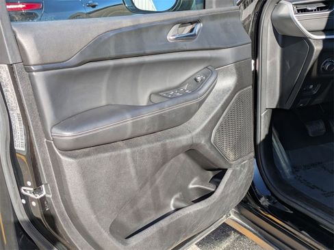 Used 2024 Jeep Grand Cherokee L Laredo image 14