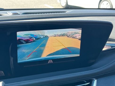 Used 2025 Buick Envista Preferred image 23