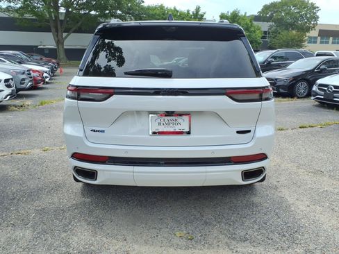 Used 2025 Jeep Grand Cherokee Summit AWD/4WD image 7