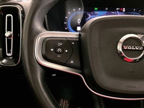 Certified 2023 Volvo XC40 B5 Plus w/ Driver Assist Package image 19
