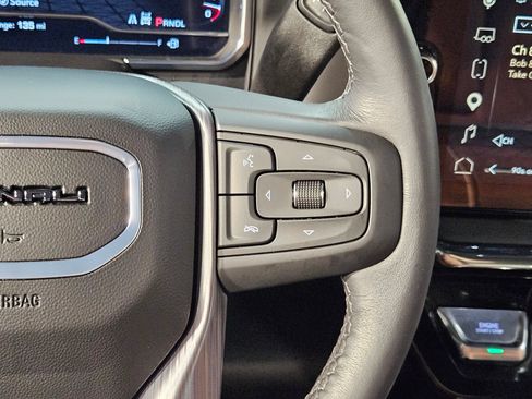 Used 2025 GMC Sierra 2500 Denali Ultimate AWD/4WD image 30