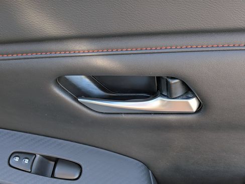Used 2025 Nissan Sentra SR w/ SR Premium Package FWD image 34