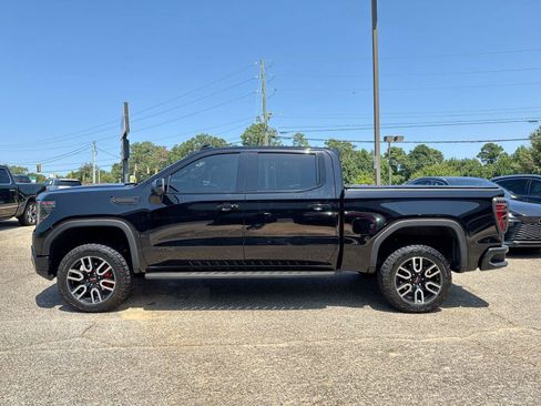 Used 2024 GMC Sierra 1500 AT4 w/ Technology Package AWD/4WD image 21