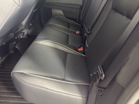 Used 2024 Tesla Cybertruck AWD Crew Cab image 19
