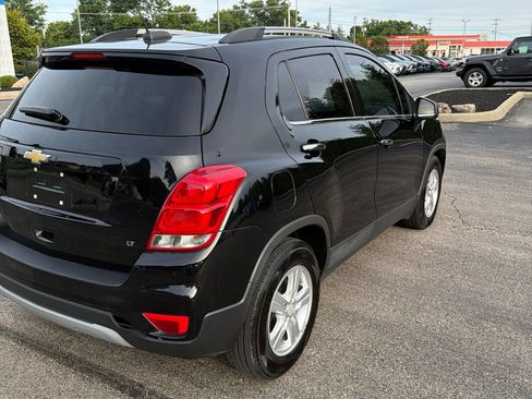 Used 2019 Chevrolet Trax LT w/ LT Convenience Package FWD image 5