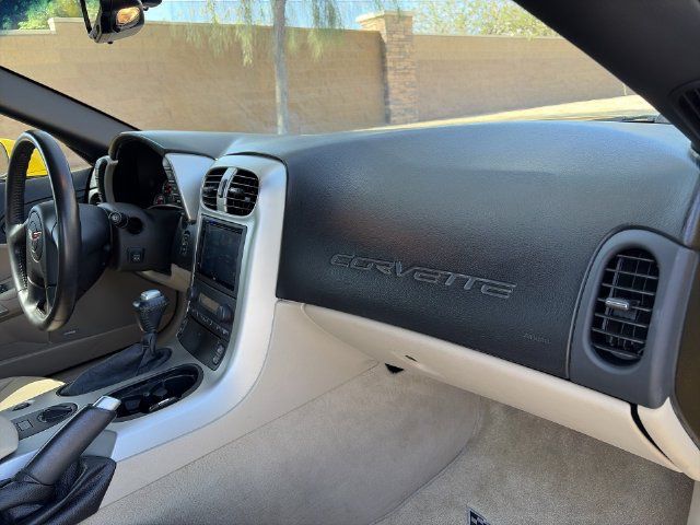 Used 2005 Chevrolet Corvette Coupe w/ Preferred Equipment Group RWD image 23