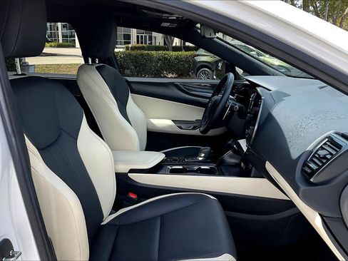Used 2024 Lexus NX 350 AWD image 9