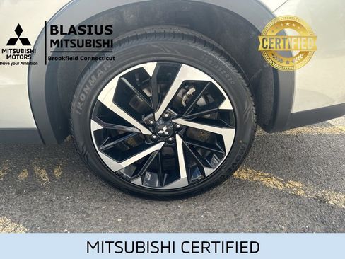 Used 2024 Mitsubishi Outlander SE AWD/4WD image 17