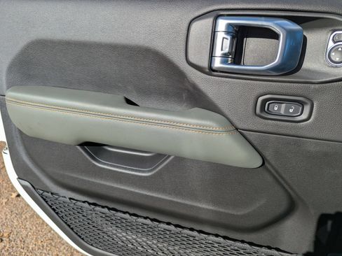 New 2026 Jeep Gladiator Mojave AWD/4WD image 12