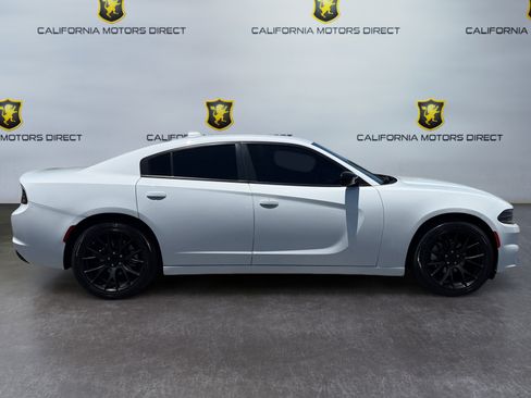 Used 2023 Dodge Charger SXT w/ Cold Weather Package RWD image 6