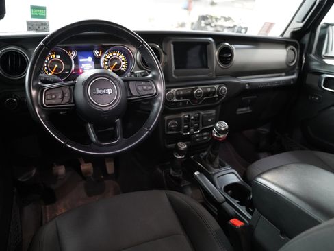 Used 2022 Jeep Wrangler Unlimited Sport AWD/4WD image 11