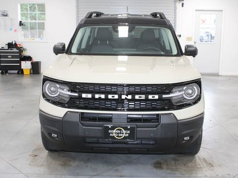 New 2025 Ford Bronco Sport Outer Banks w/ Outer Banks Tech Package+ AWD/4WD image 2