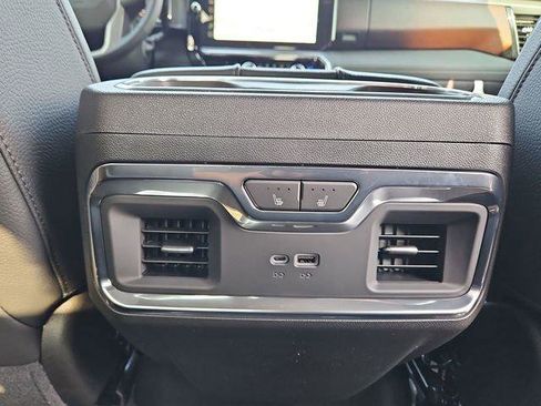 New 2026 GMC Sierra 2500 Denali w/ Denali Reserve Package AWD/4WD image 27