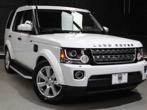 Used 2016 Land Rover LR4 HSE AWD/4WD image 8