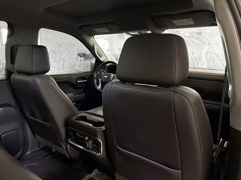 Used 2019 Chevrolet Silverado 1500 LTZ w/ LTZ Convenience Package AWD/4WD image 11