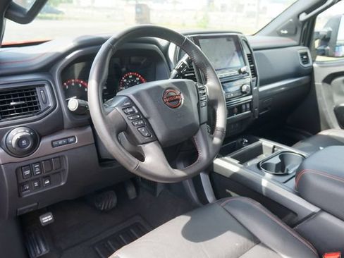 Used 2024 Nissan Titan PRO-4X w/ Pro-4x Convenience Package AWD/4WD image 9