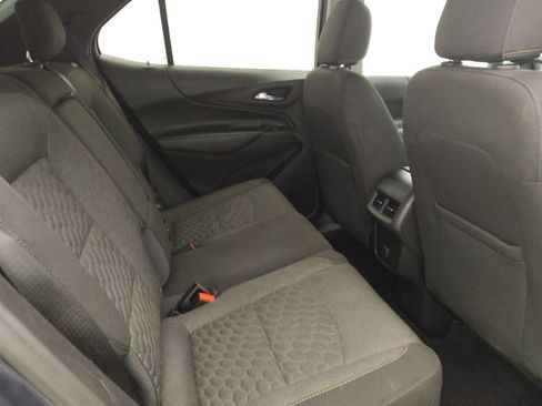 Used 2018 Chevrolet Equinox LT image 19