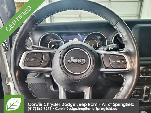 Used 2019 Jeep Wrangler Unlimited Sahara image 21