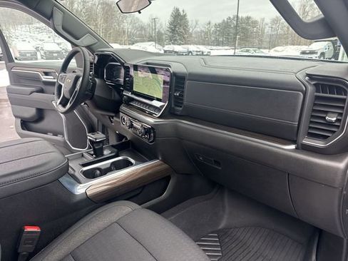 Used 2024 Chevrolet Silverado 1500 LT image 30
