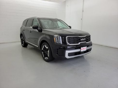 Used 2025 Kia Telluride S AWD/4WD image 4