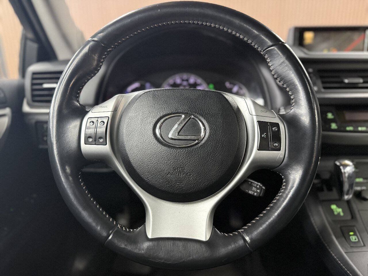 Used 2012 Lexus CT 200h Premium w/ Leather Pkg FWD image 19