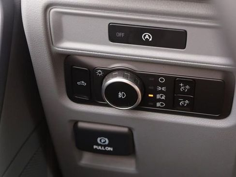 Used 2025 Ford F150 XLT w/ Equipment Group 301A Standard image 18