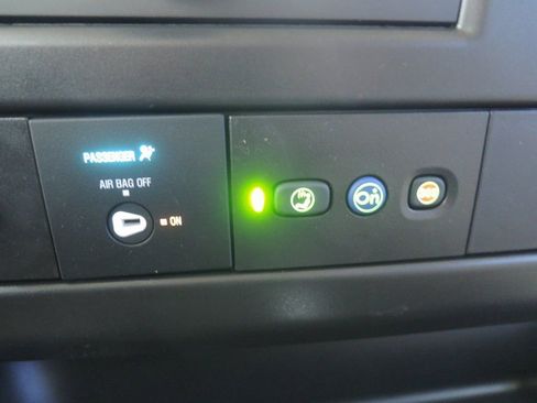 New 2026 Chevrolet Express 2500 Work Van w/ Driver Convenience Package image 18