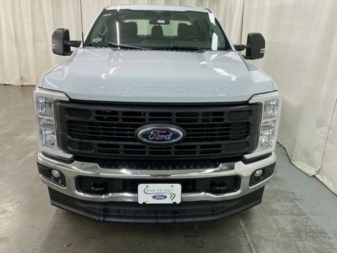 New 2026 Ford F250 XL w/ XL Chrome Package AWD/4WD image 11