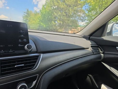 Used 2019 Honda Accord LX image 15