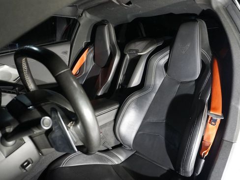 Used 2021 Chevrolet Corvette Stingray Preferred Cpe w/ Z51 Performance Package image 24