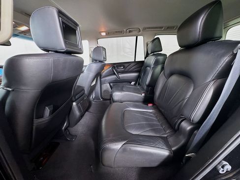 Used 2016 INFINITI QX80 2WD w/ Deluxe Technology Package image 32