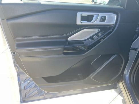 Used 2021 Ford Explorer ST w/ Equipment Group 401A AWD/4WD image 23